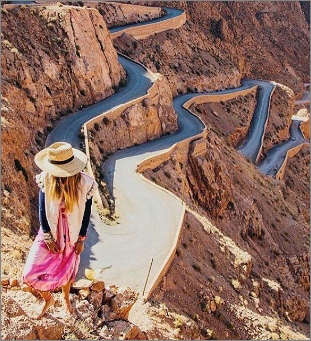 private Marrakech tours to Erg Chebbi desert,4x4 Marrakech to Zagora trips